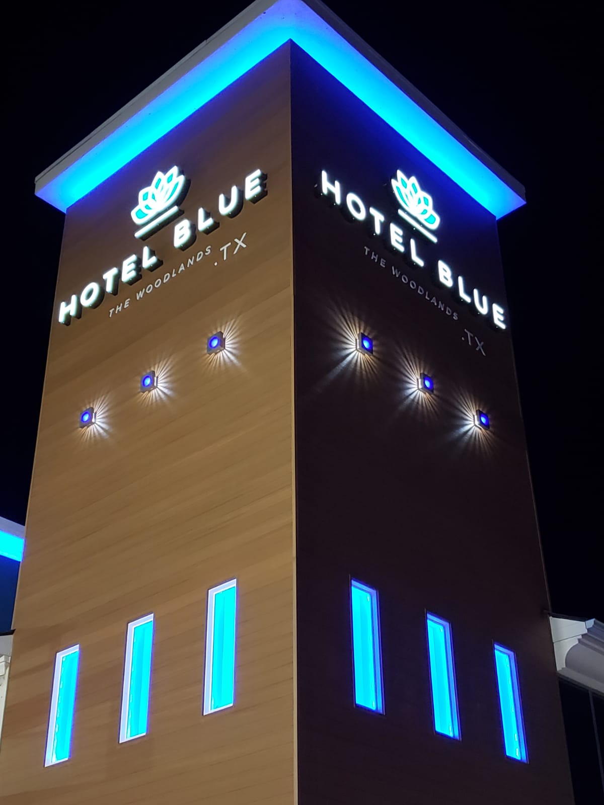 Hotel Blue-Woodlands Hotel Exterior